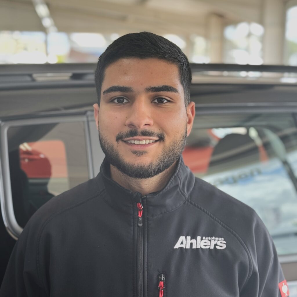Autohaus Ahlers in Münster-Hiltrup – Ansprechpartner – Fahrzeuge & Meisterwerkstatt – 87